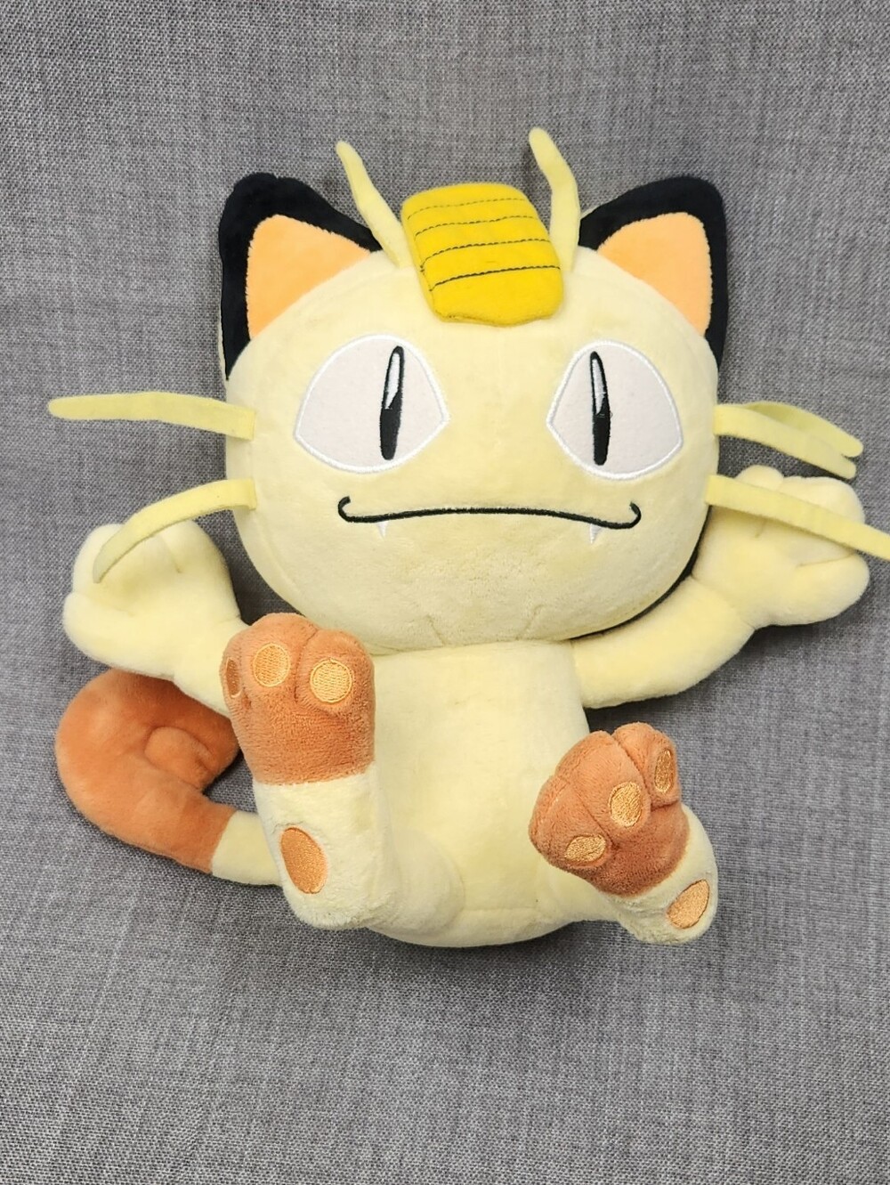 Vintage Pokémon × Nintendo Meowth Mid-Size Collectable  Plush. 1997.